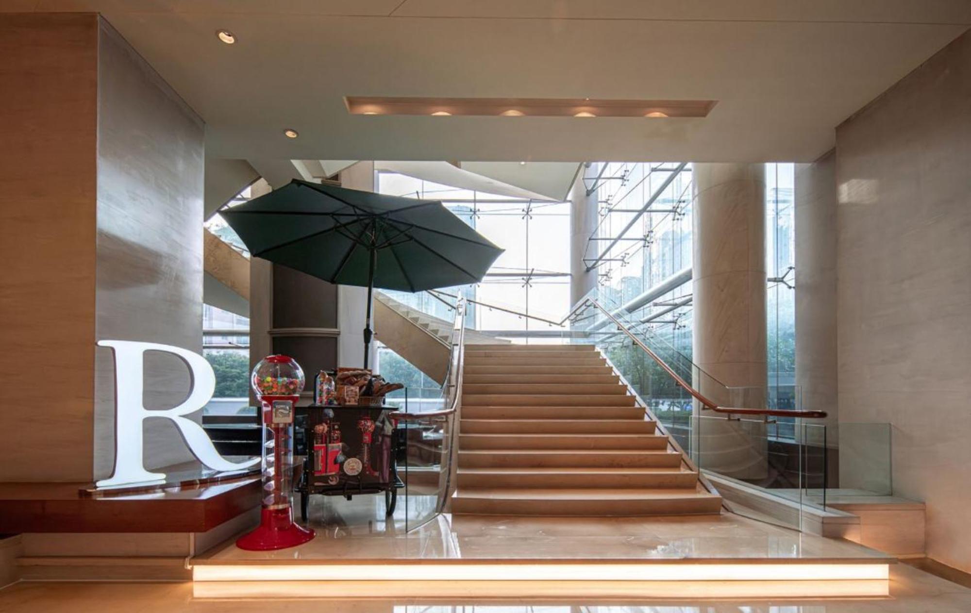 Renaissance Wuhan Hotel Zewnętrze zdjęcie