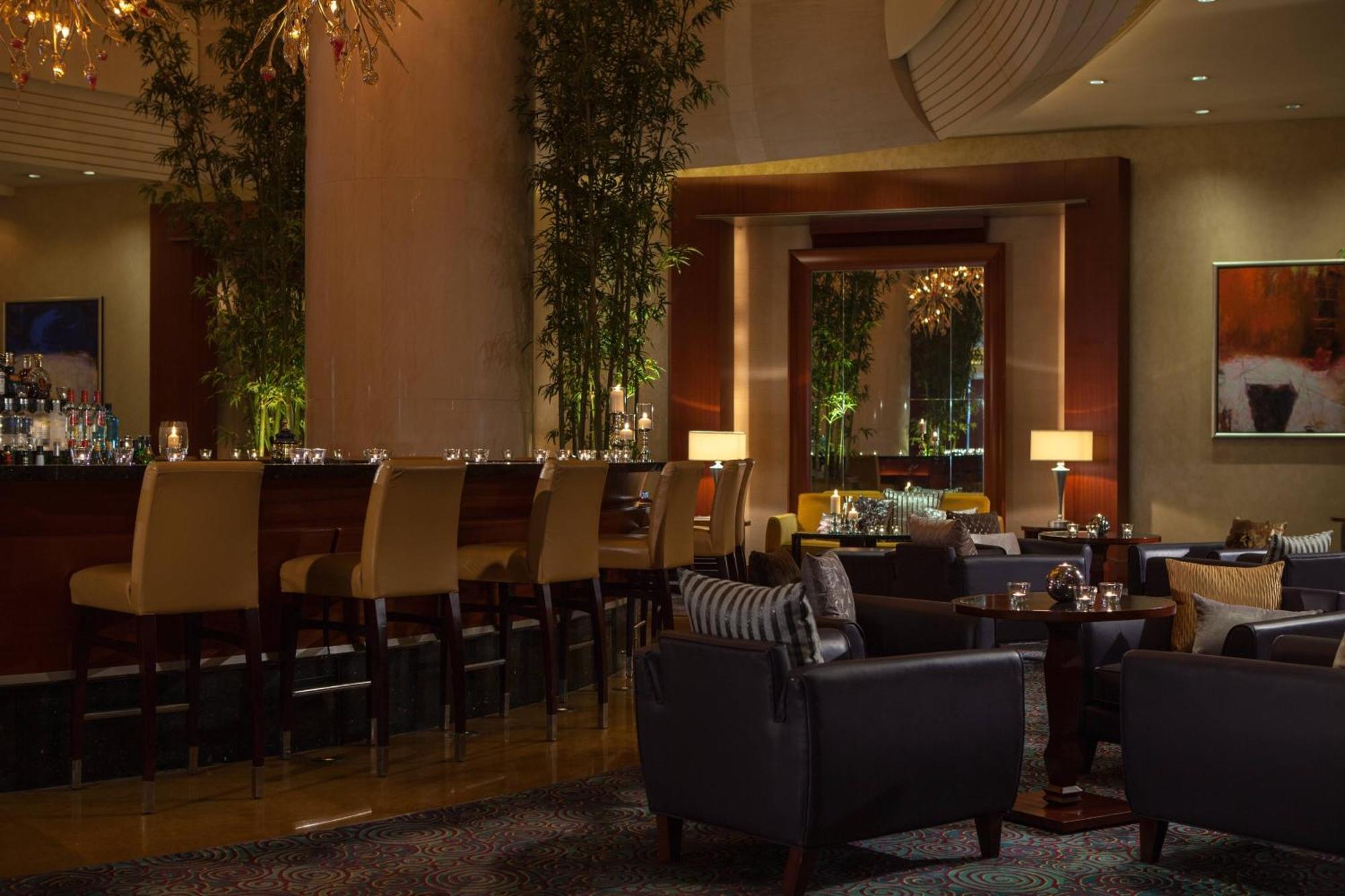 Renaissance Wuhan Hotel Zewnętrze zdjęcie