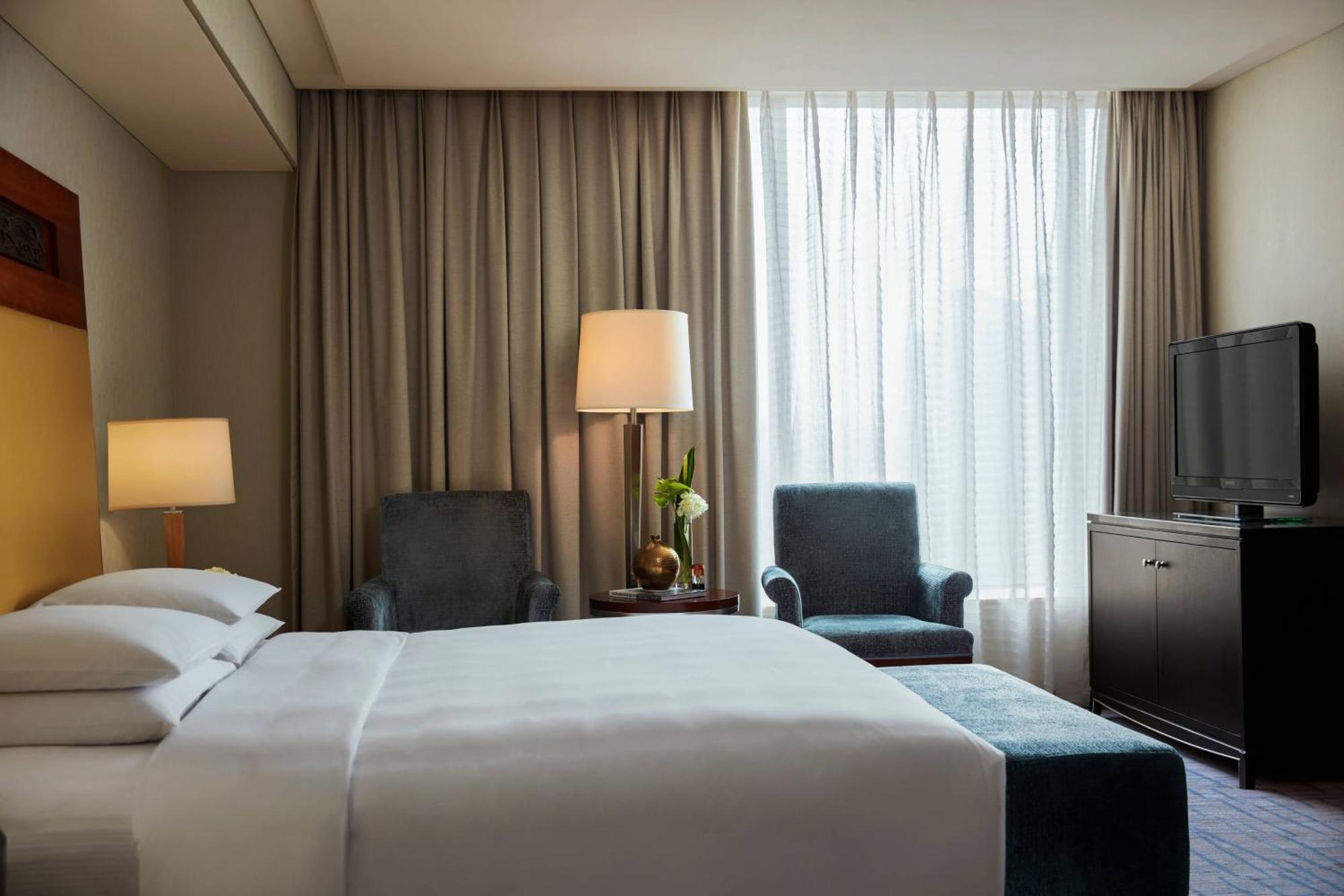 Renaissance Wuhan Hotel Zewnętrze zdjęcie