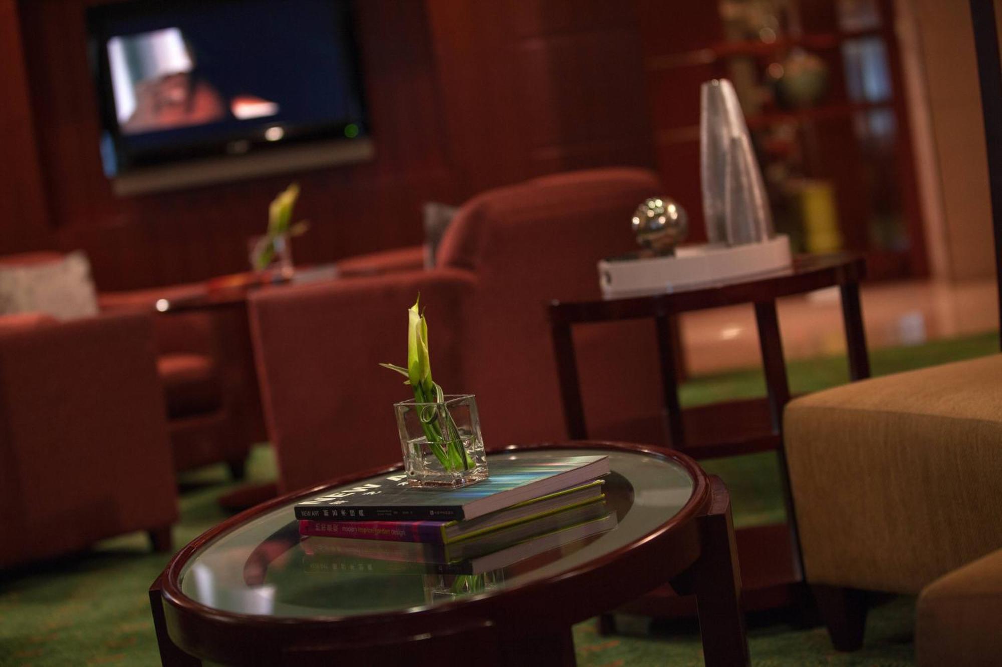 Renaissance Wuhan Hotel Zewnętrze zdjęcie