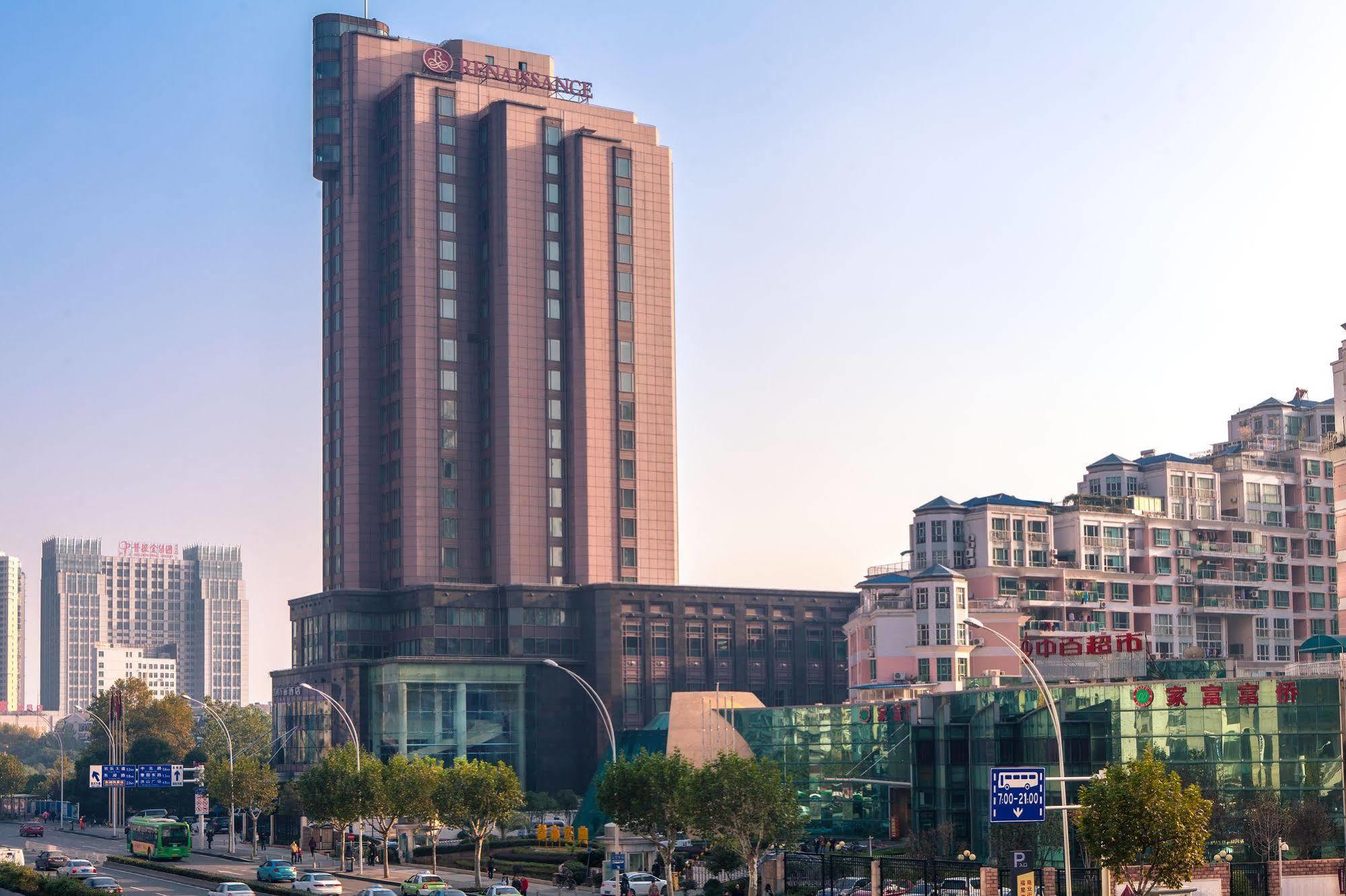 Renaissance Wuhan Hotel Zewnętrze zdjęcie